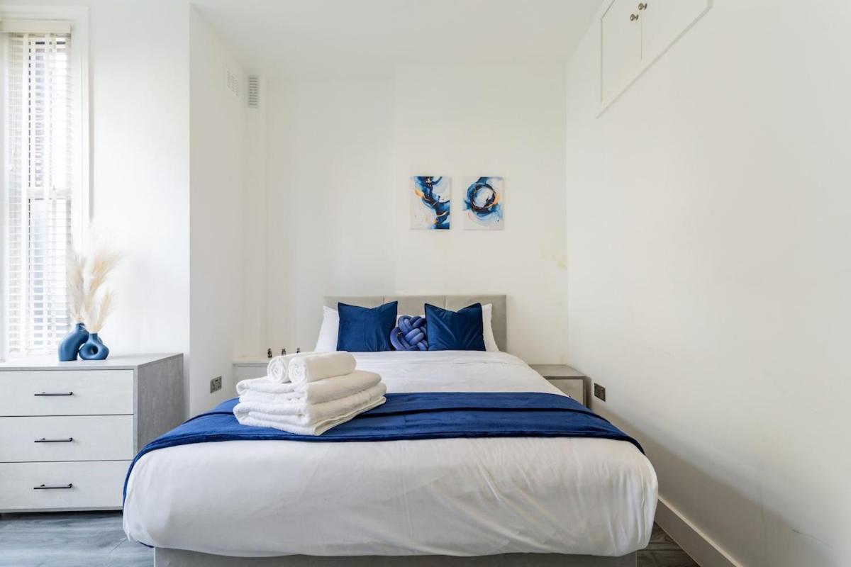 Stylish 2-Bed Flat In The Heart Of West Hampstead Apartment ลอนดอน ภายนอก รูปภาพ