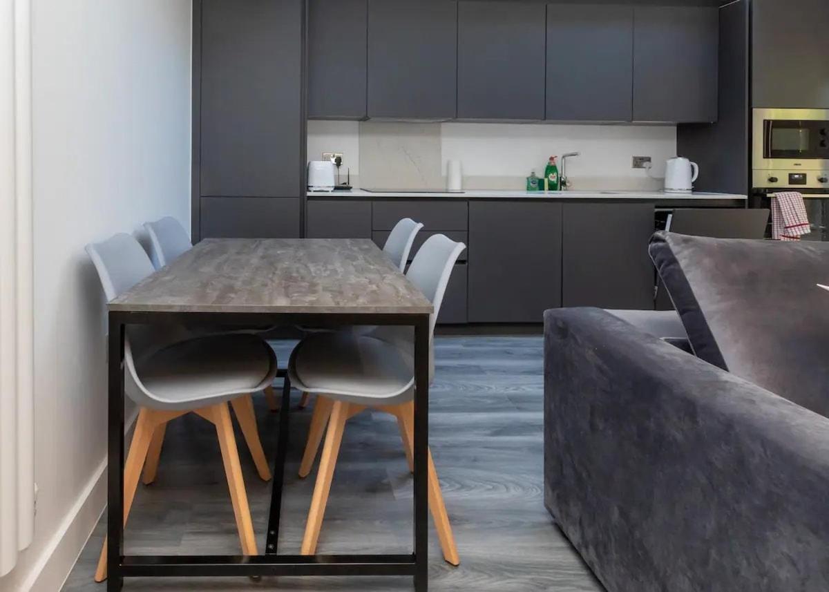 Stylish 2-Bed Flat In The Heart Of West Hampstead Apartment ลอนดอน ภายนอก รูปภาพ
