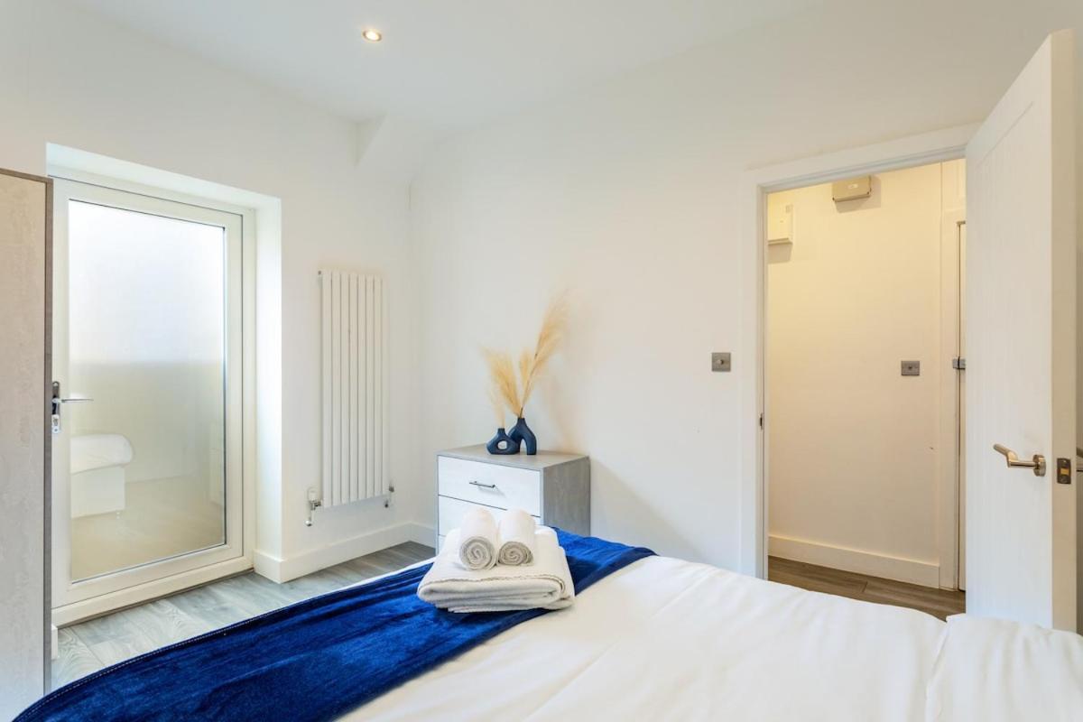 Stylish 2-Bed Flat In The Heart Of West Hampstead Apartment ลอนดอน ภายนอก รูปภาพ