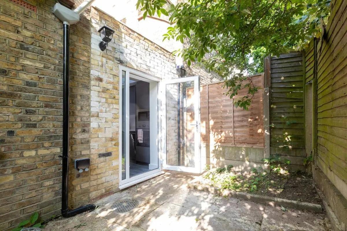 Stylish 2-Bed Flat In The Heart Of West Hampstead Apartment ลอนดอน ภายนอก รูปภาพ