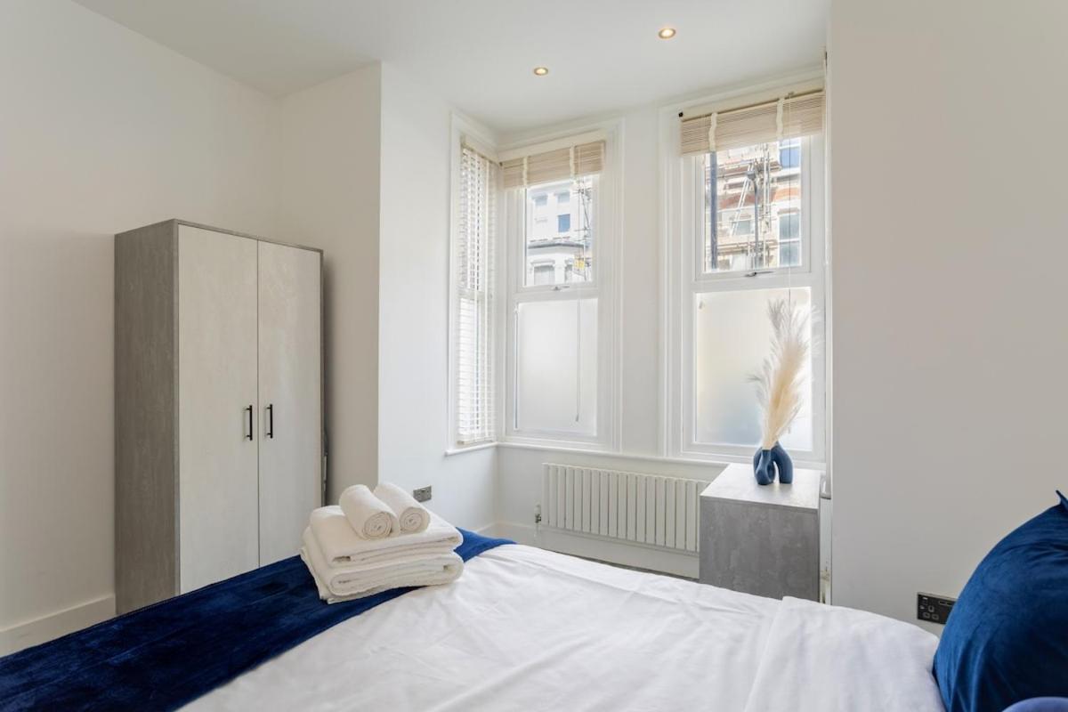 Stylish 2-Bed Flat In The Heart Of West Hampstead Apartment ลอนดอน ภายนอก รูปภาพ
