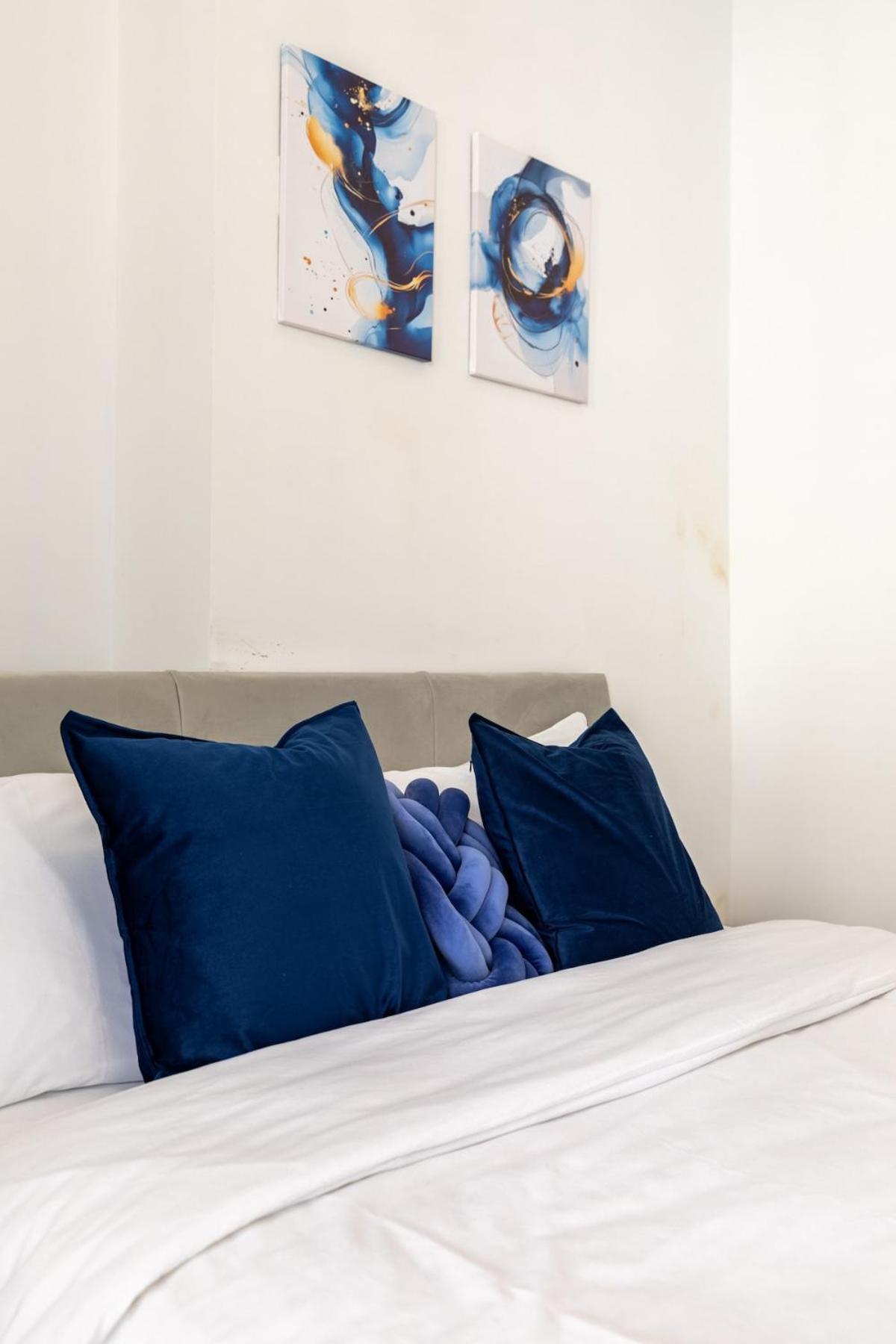 Stylish 2-Bed Flat In The Heart Of West Hampstead Apartment ลอนดอน ภายนอก รูปภาพ